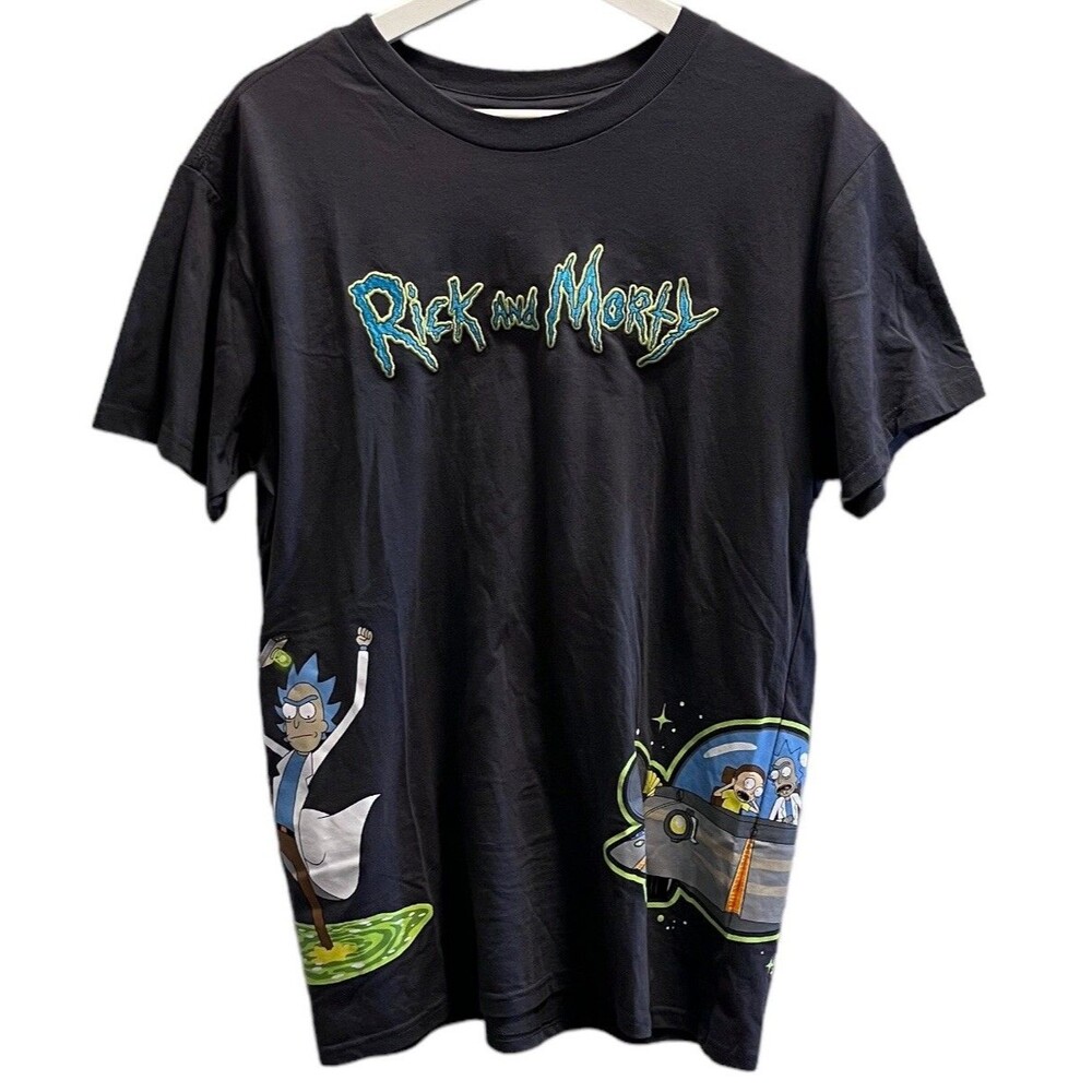 Rick And Morty Size LARGE Embroidered On Mens Graphic Multicolor T Shirt